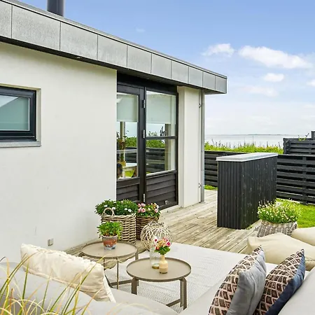 Alhed - 30m From The Sea By Interhome